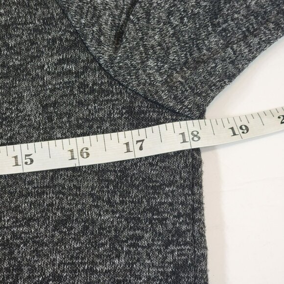 Motherhood Nursing Wrap Sweater, Women M, Pebbled Gray, Long Sleeve, EUC - Picture 10 of 12